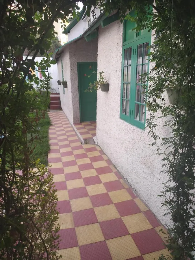 Garden Cottages Shimla Bed & Breakfast